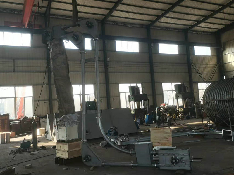 管鏈輸送機(jī)